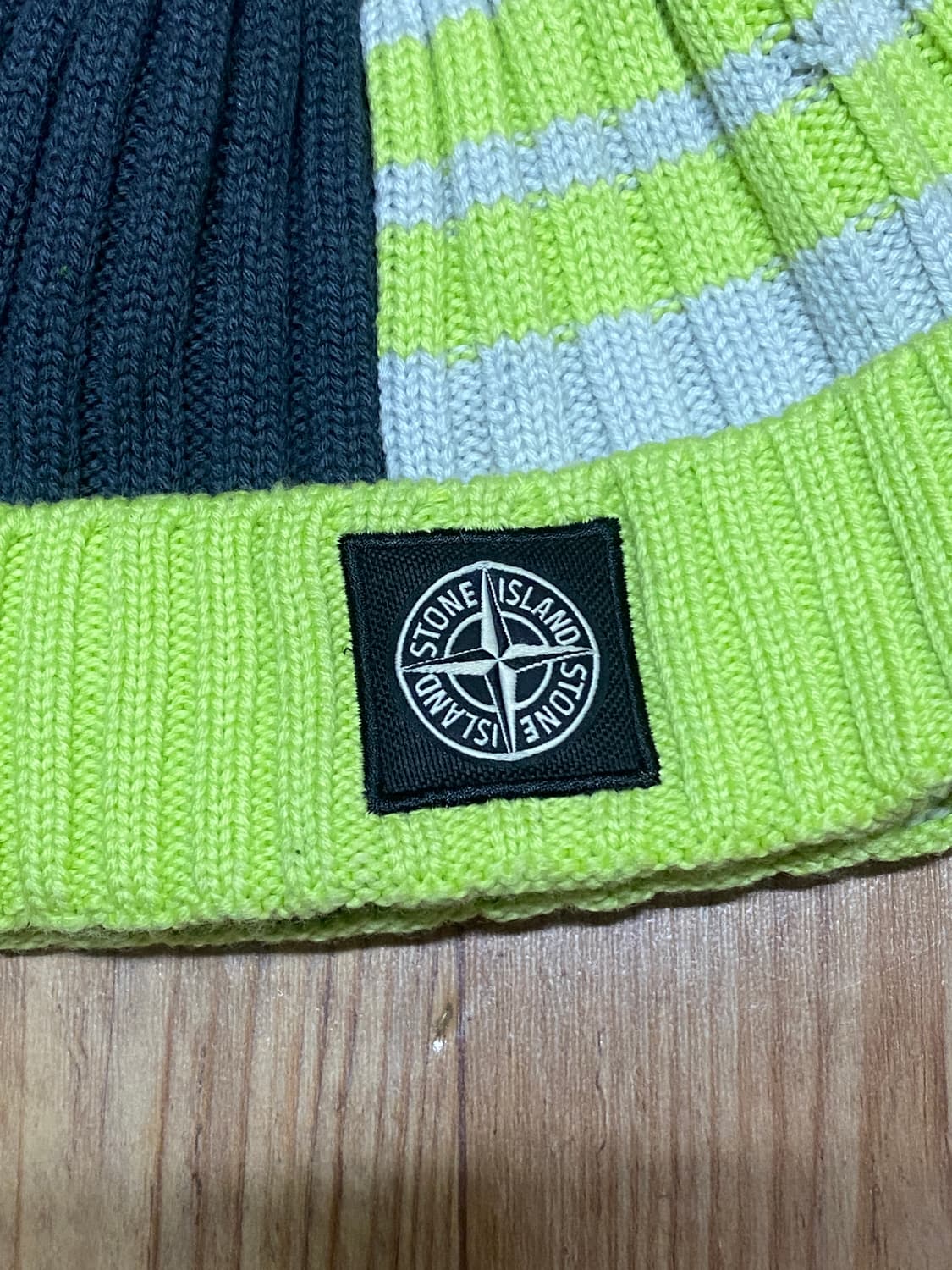 스톤아일랜드 비니 상품이미지2