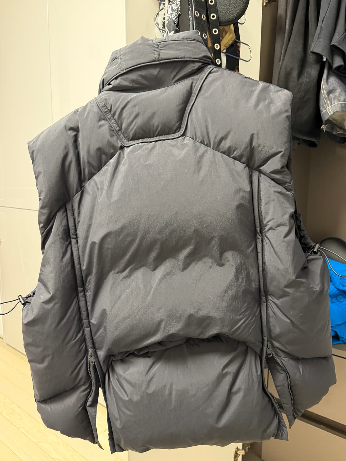 juun.j 준지 24fw 숏 다운 패딩 베스트 46(패딩 조끼) 상품이미지2