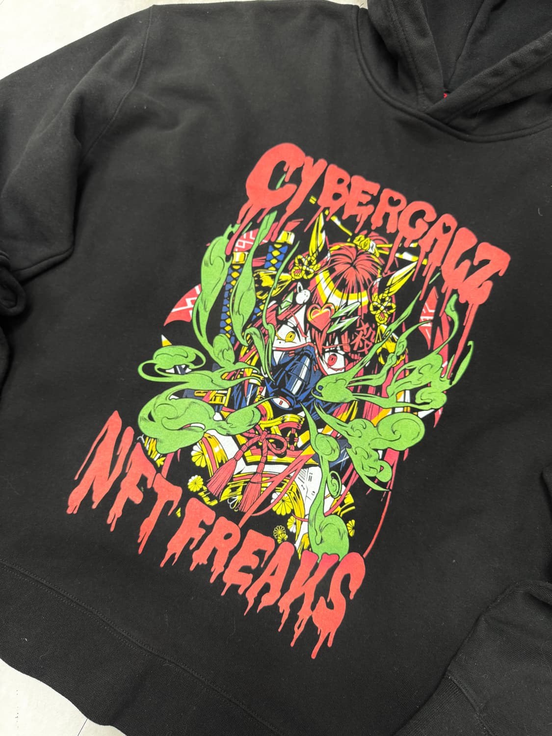 •CYBER GALZ NFT FREAKS 그래픽 오버핏 후드 블랙 상품이미지4