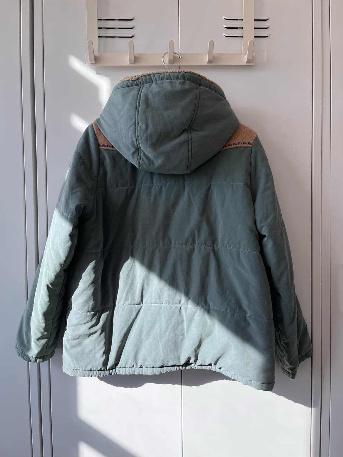 티티카카 하구미 패턴 양털 민트 패딩 상품이미지9