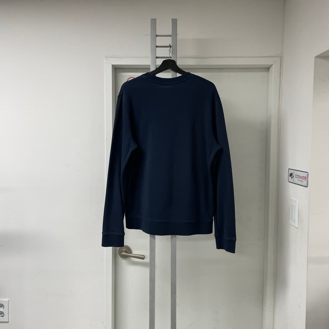 APC 아페쎄 네이비 맨투맨 XL 상품이미지5