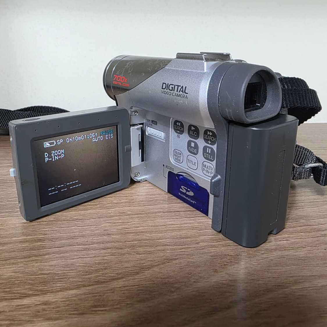 파나소닉 6mm 캠코더 NV-GS5(구성품 포함) 상품이미지3