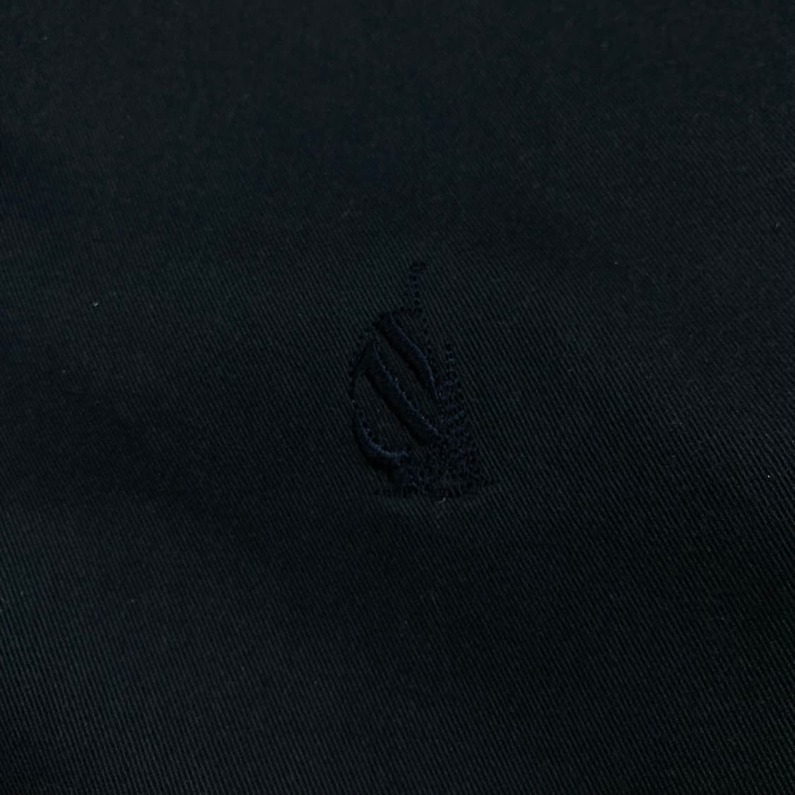 노티카 스몰 로고 블랙 스윙톱 자켓 상품이미지2