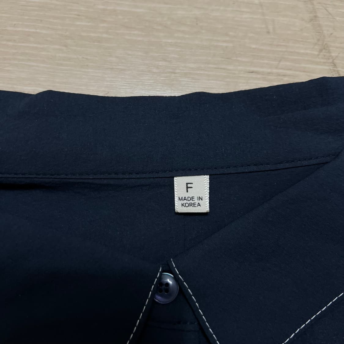 miu miu 미우미우 리본 크롭 반팔 블라우스 셔츠 [네이비] FREE 상품이미지5