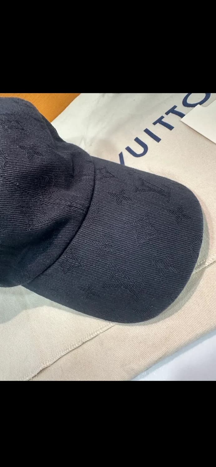 정품 루이비통 에센셜 볼캡 블랙 상품이미지2
