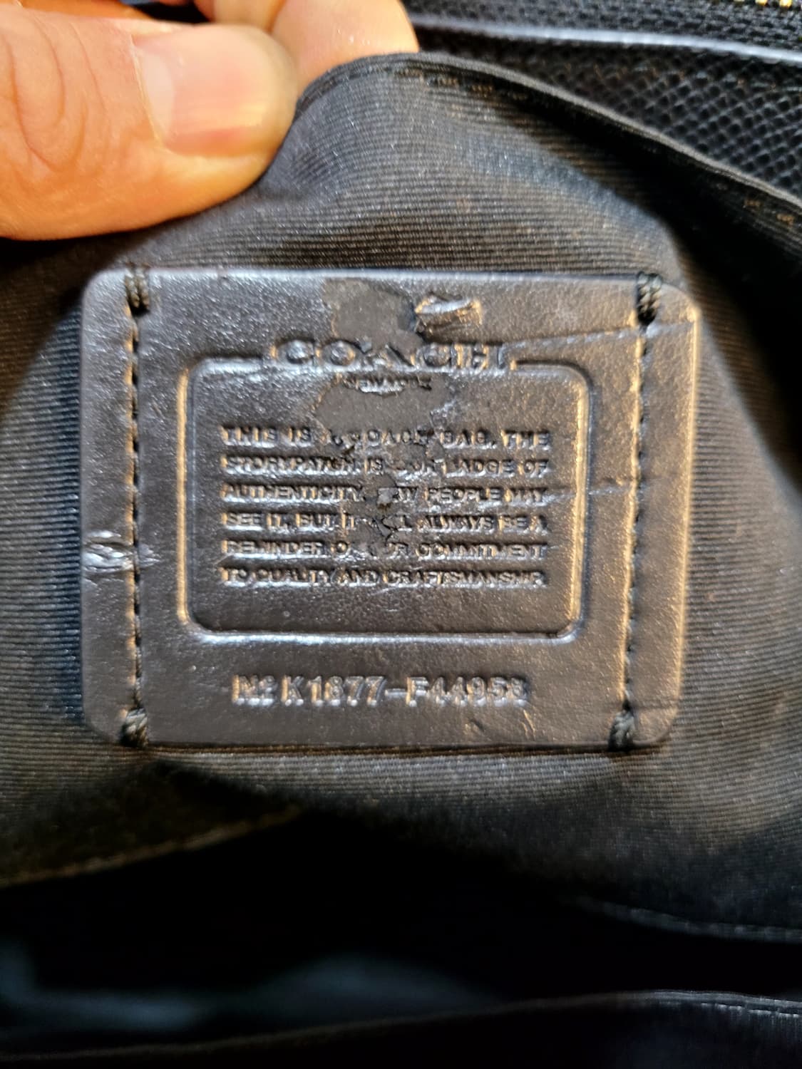 정품 코치 사피아노 가죽 사첼백  상품이미지9