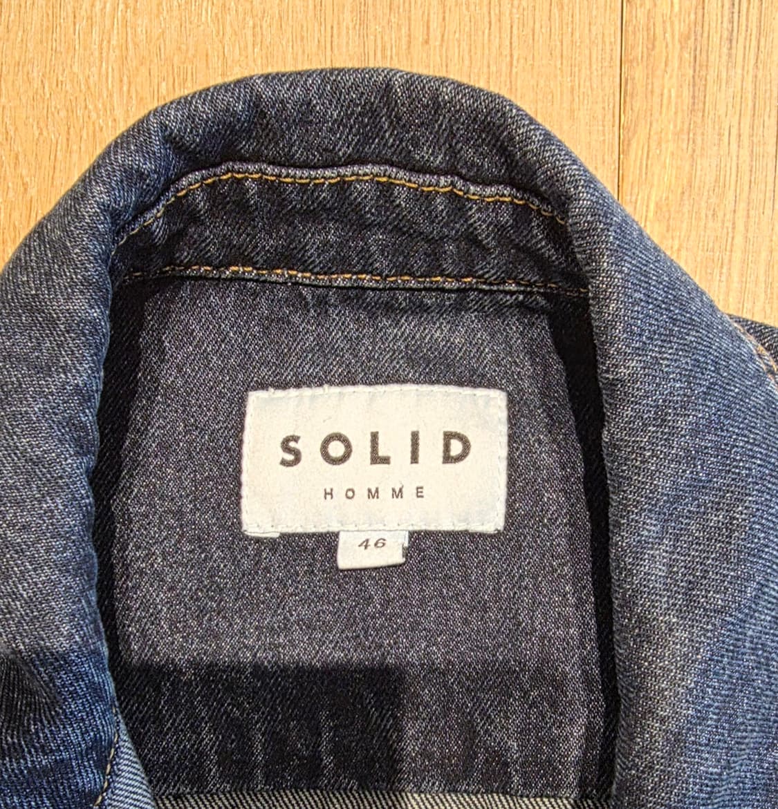 SOLID HOMME 데님 셔츠 자켓입니다
- 사이즈는 46(EU) 상품이미지2