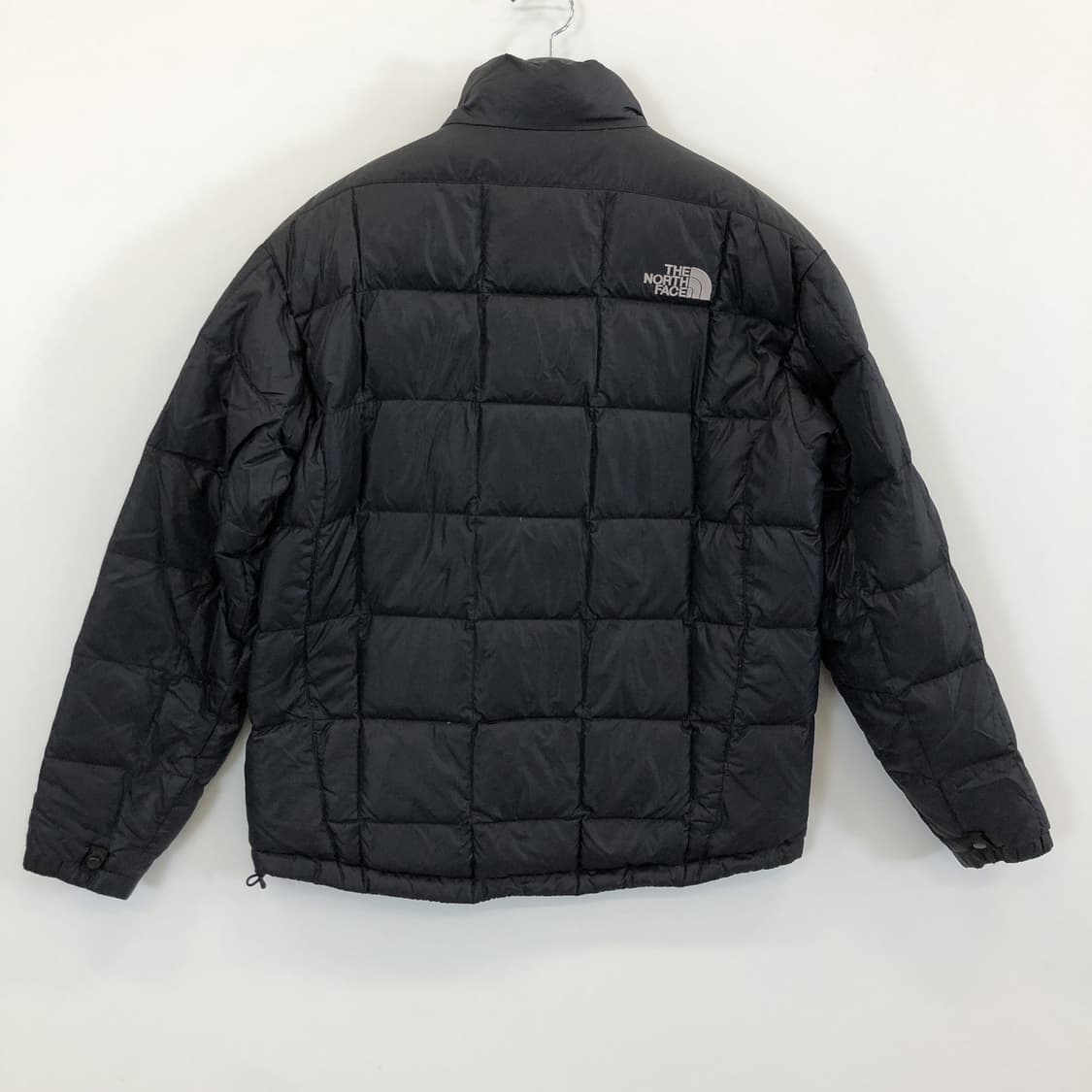노스페이스 600 블랙 패딩 100 사이즈  상품이미지4