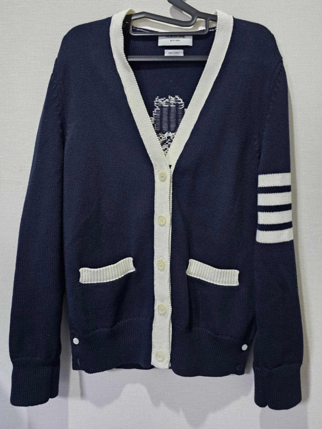 [S급] 톰브라운 23FW 플라워 아이콘 가디건 네이비 38사이즈 상품이미지1