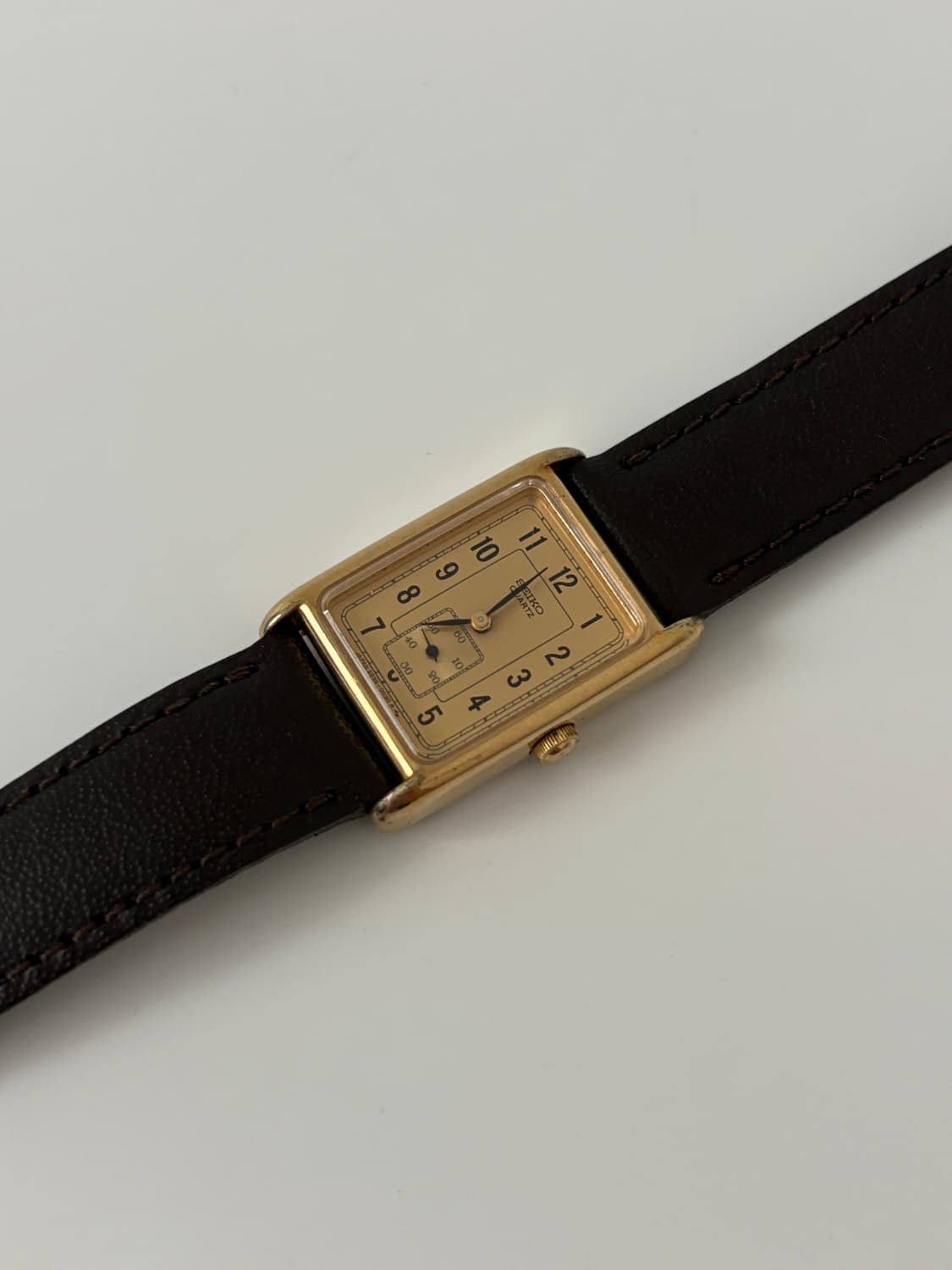 80s small seconds gold tank ladies quart 상품이미지4