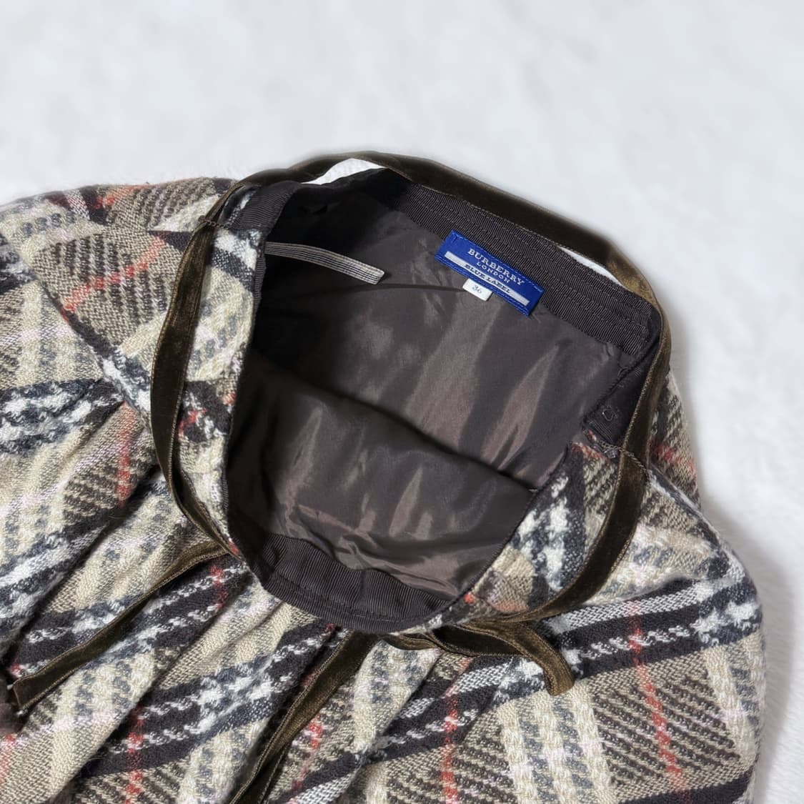 Burberry 버버리 블루라벨 라떼갸루 초코 로걀 스커트 ≽^•⩊•^≼ 상품이미지5