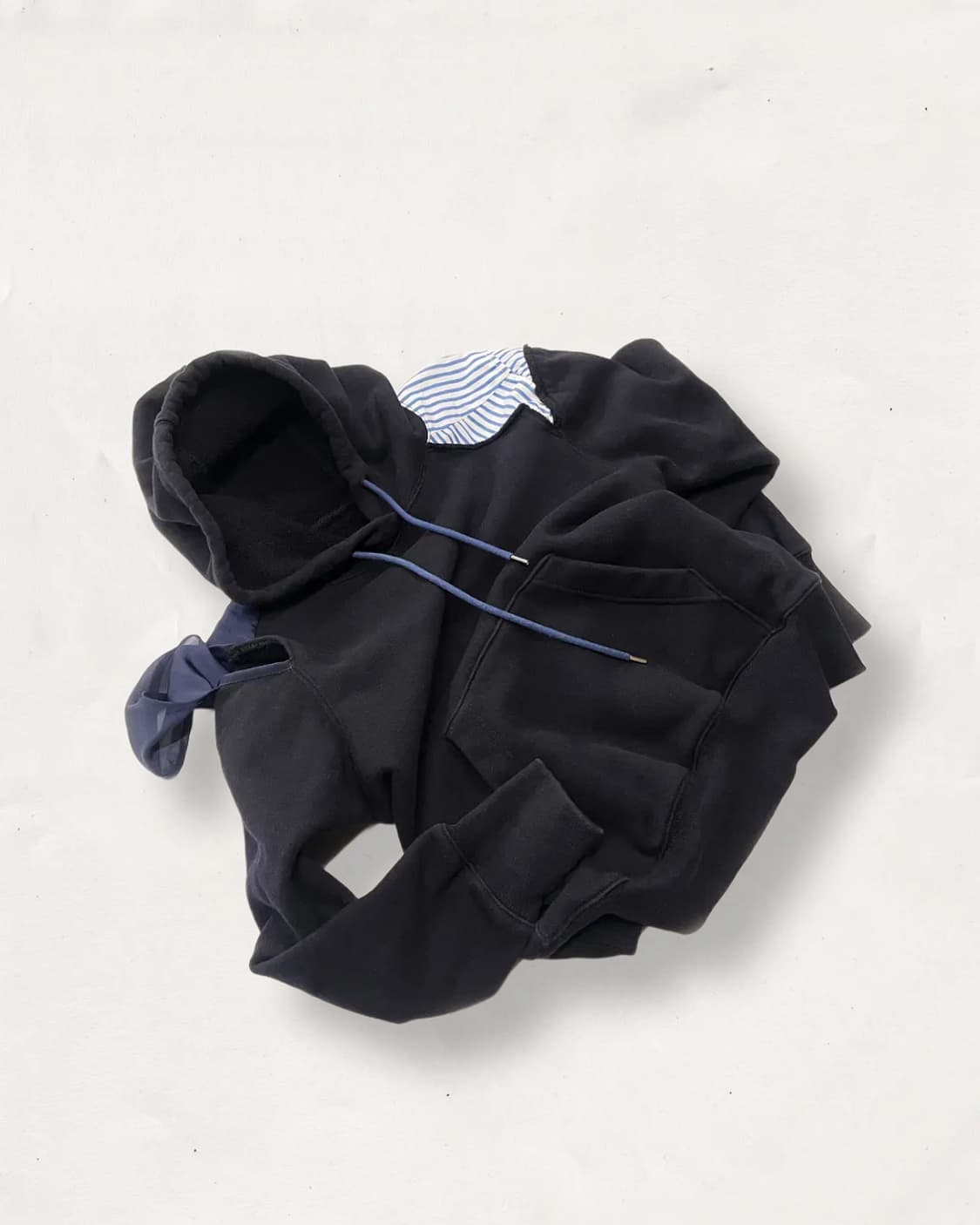 사카이 후드 티셔츠 스트라이프 패치 워크 컷아웃 러플 숄더 디테일 네이비 상품이미지1