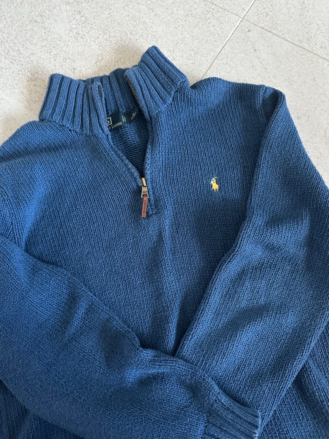 폴로 반집업니트 노란포니 상품이미지5