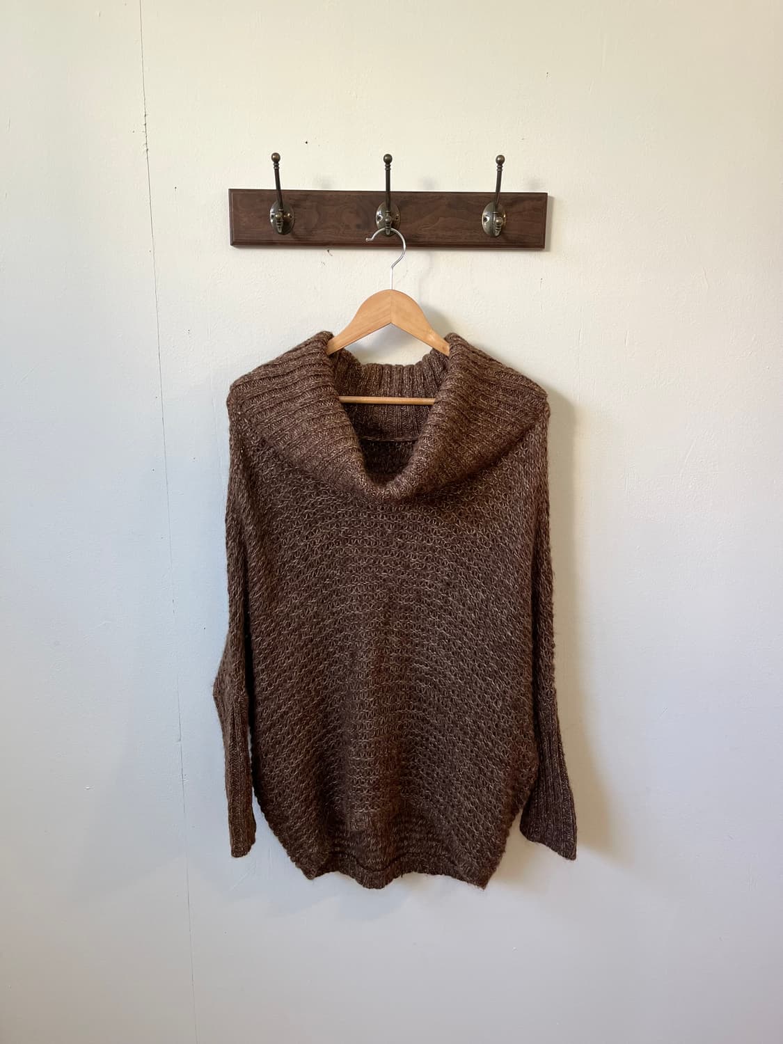 COLLAGE 오픈숄더 알파카 터틀넥 상품이미지2