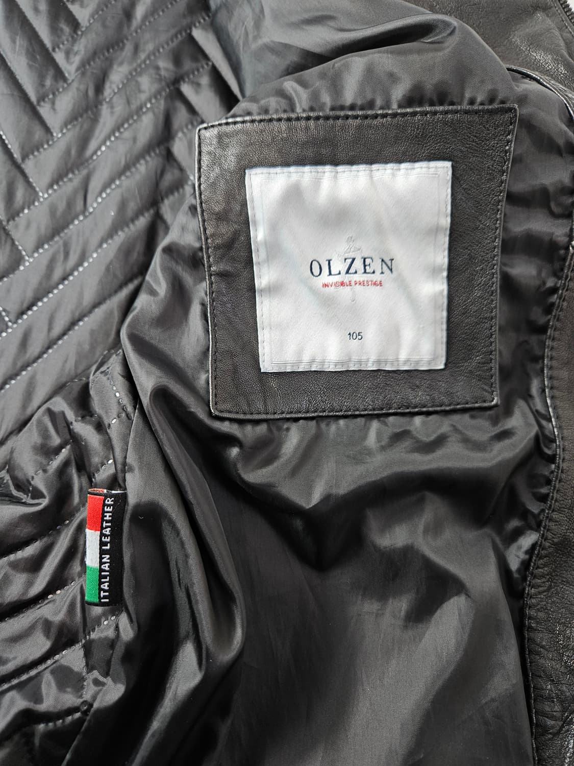 사이즈 105

실측
어깨 가슴 총장
48 59 71



⚠️팔로우 이 상품이미지3