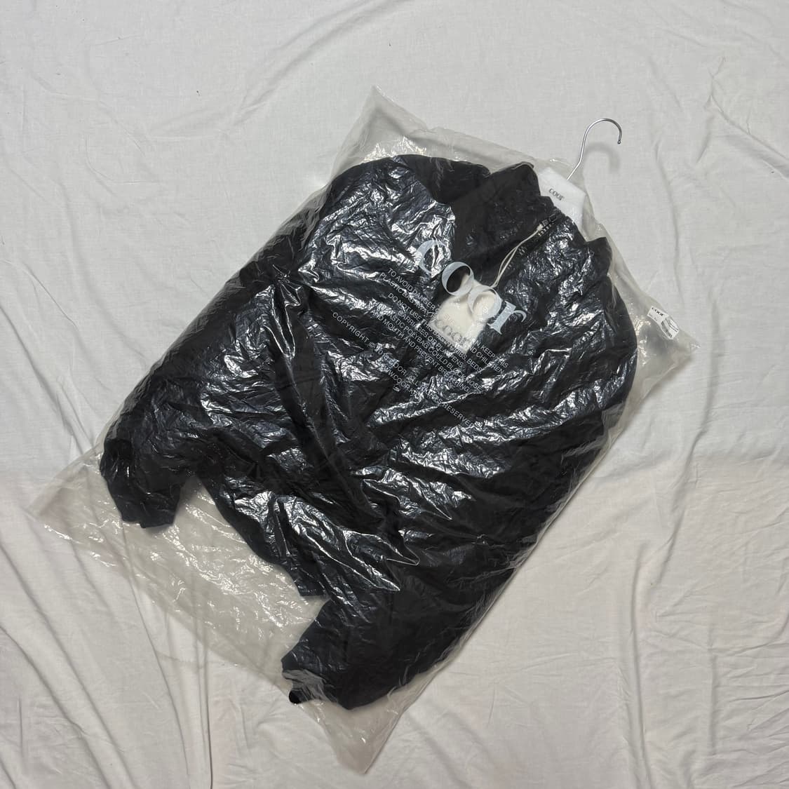 쿠어 스탠드 칼라 넥 다운 푸퍼 (블랙/L) 상품이미지2