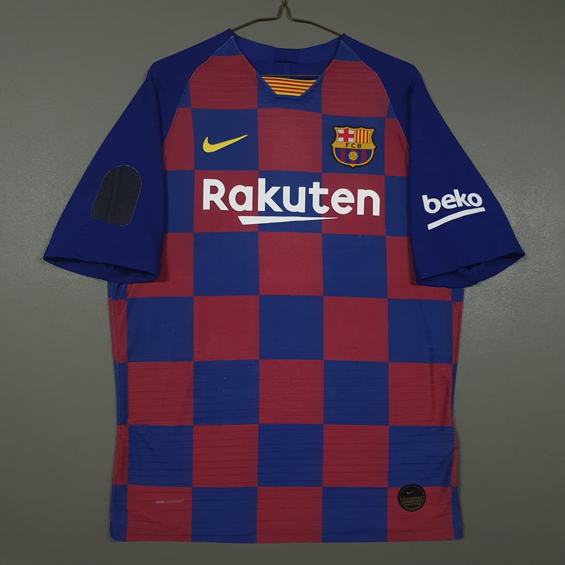 2XL 나이키 바르셀로나 메시 19-20 홈 유니폼 반팔 져지 베이퍼니트 상품이미지3