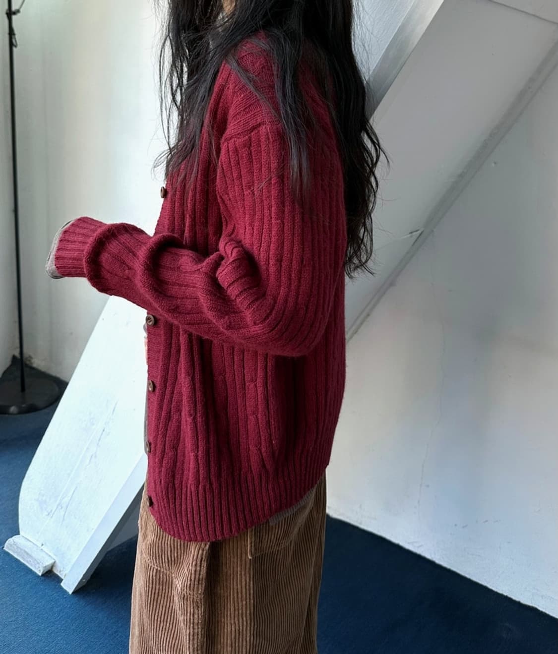 Middle gauge wool crewneck knit cardigan 상품이미지8