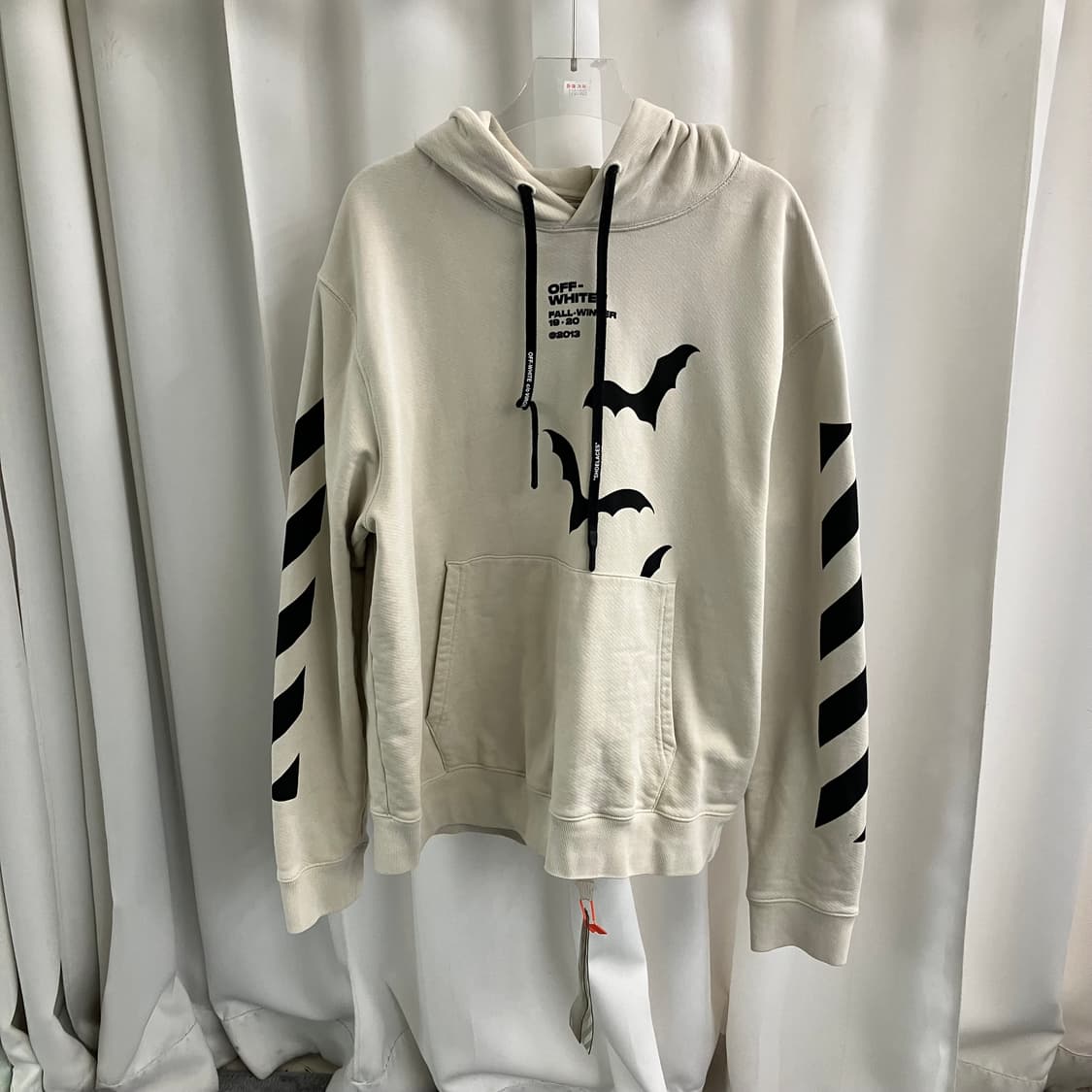 19FW 오프화이트 디아그 박쥐 프린팅 후드티 XL 상품이미지1