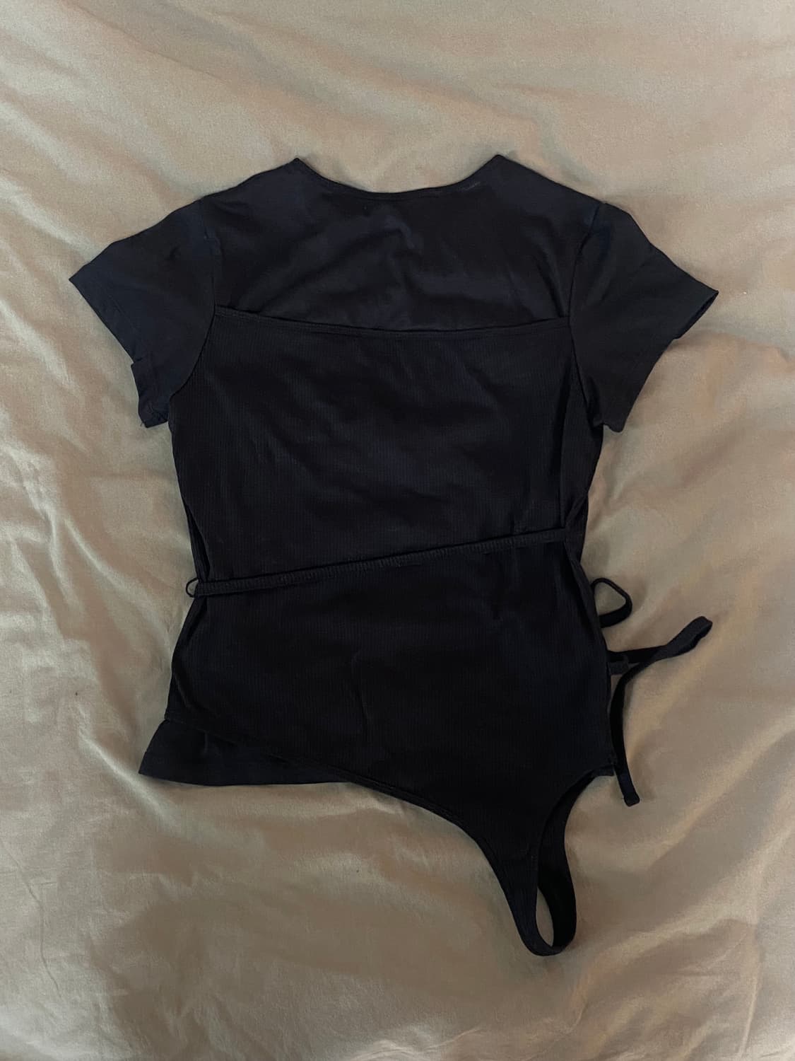 미세키서울 String layered knit top BLACK 상품이미지5