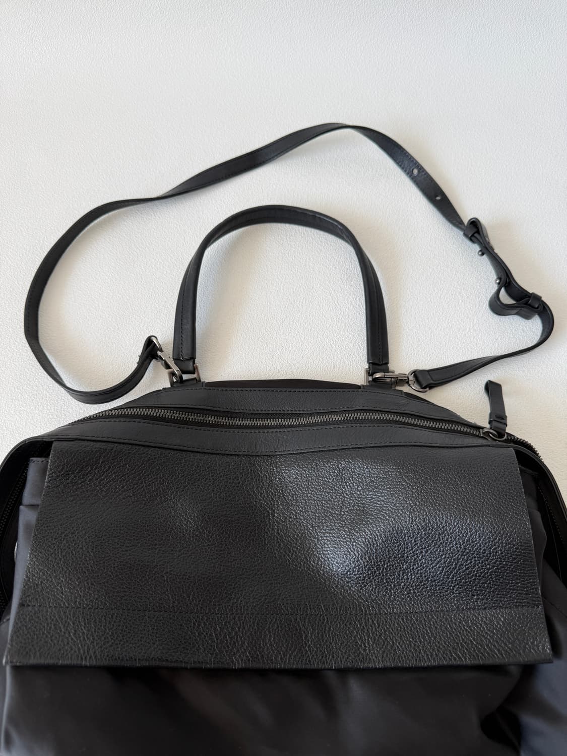 구호(KUHO) 레더&원단 토트 크로스백 상품이미지3