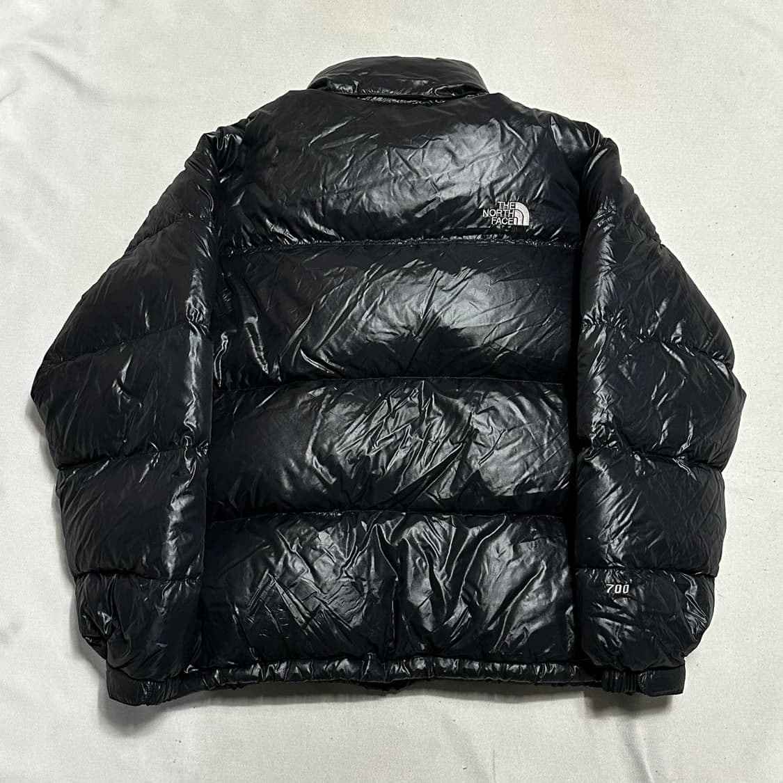 M 노스페이스 블랙 유광 700 눕시 패딩 상품이미지3
