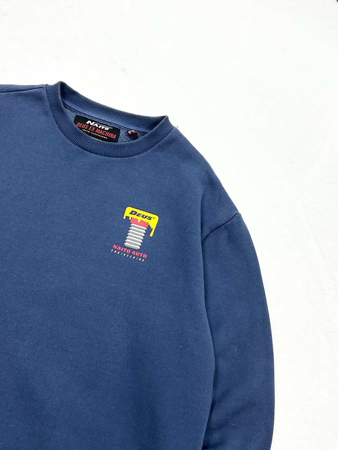 데우스 엑스마키나 빅로고 맨투맨 상품이미지5