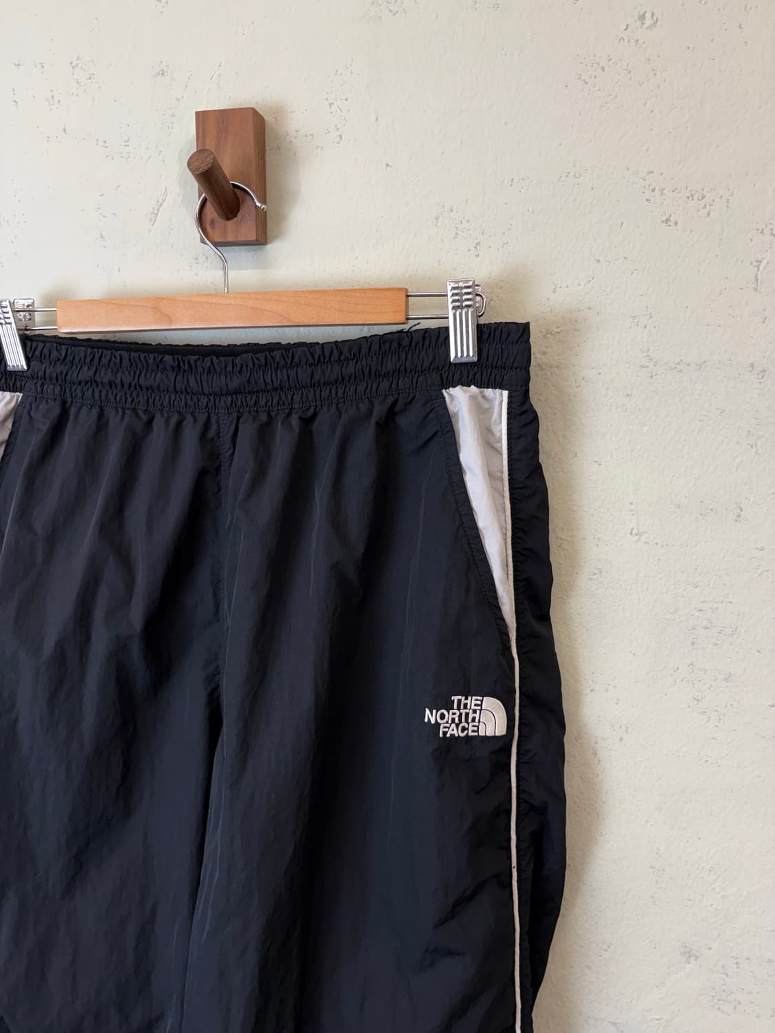 노스페이스 나일론 스트링 부츠컷 트랙팬츠 상품이미지3