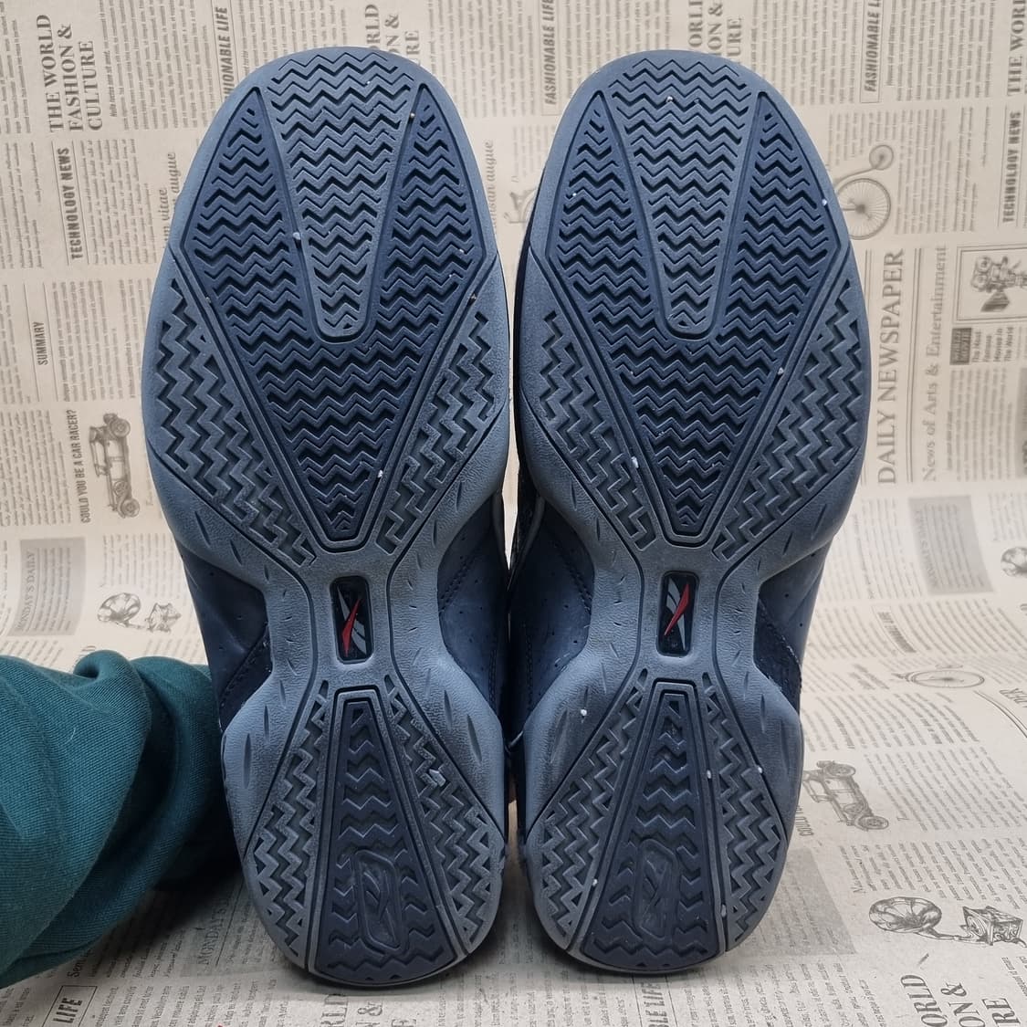 리복 남성미드280 상품이미지3