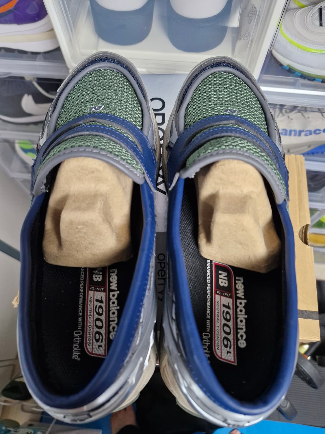 뉴발란스 1906L 실버 메탈릭 네이비 상품이미지2