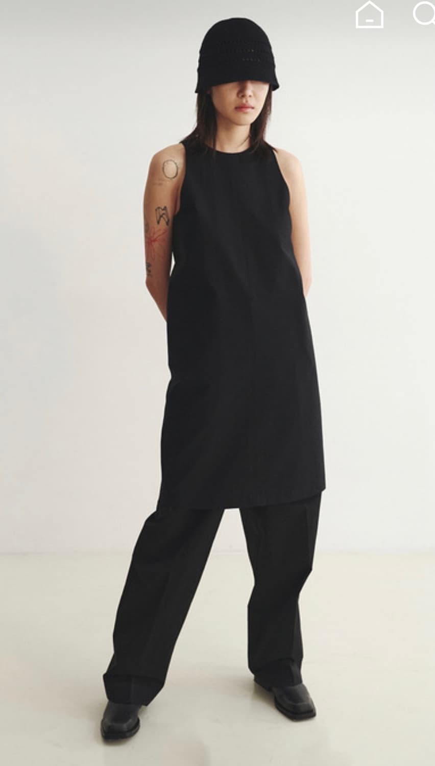 [REPOS] FLAT SLEEVELESS DRESS (BLACK) 상품이미지1