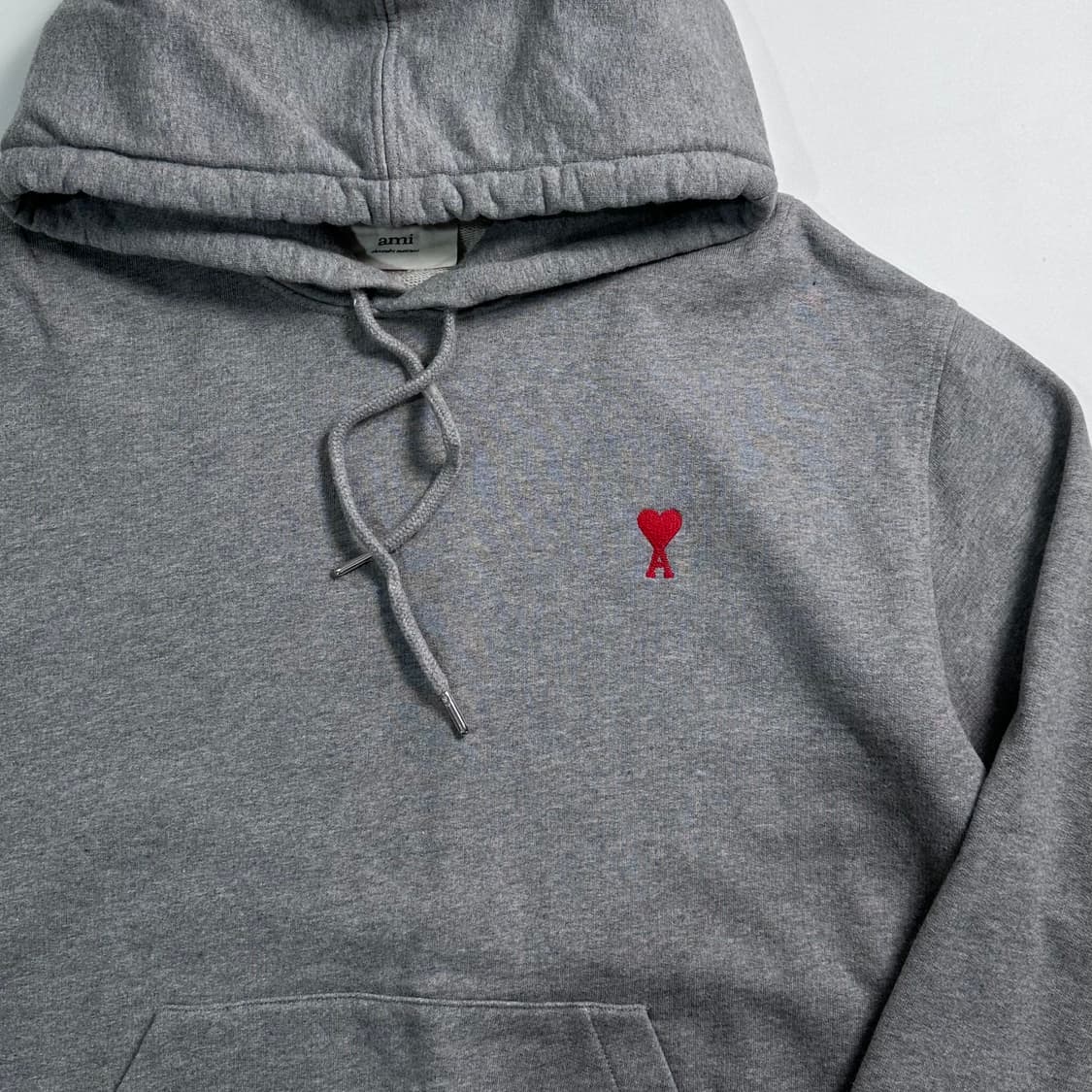 아미 스몰로고 다크 그레이 후드티  상품이미지3