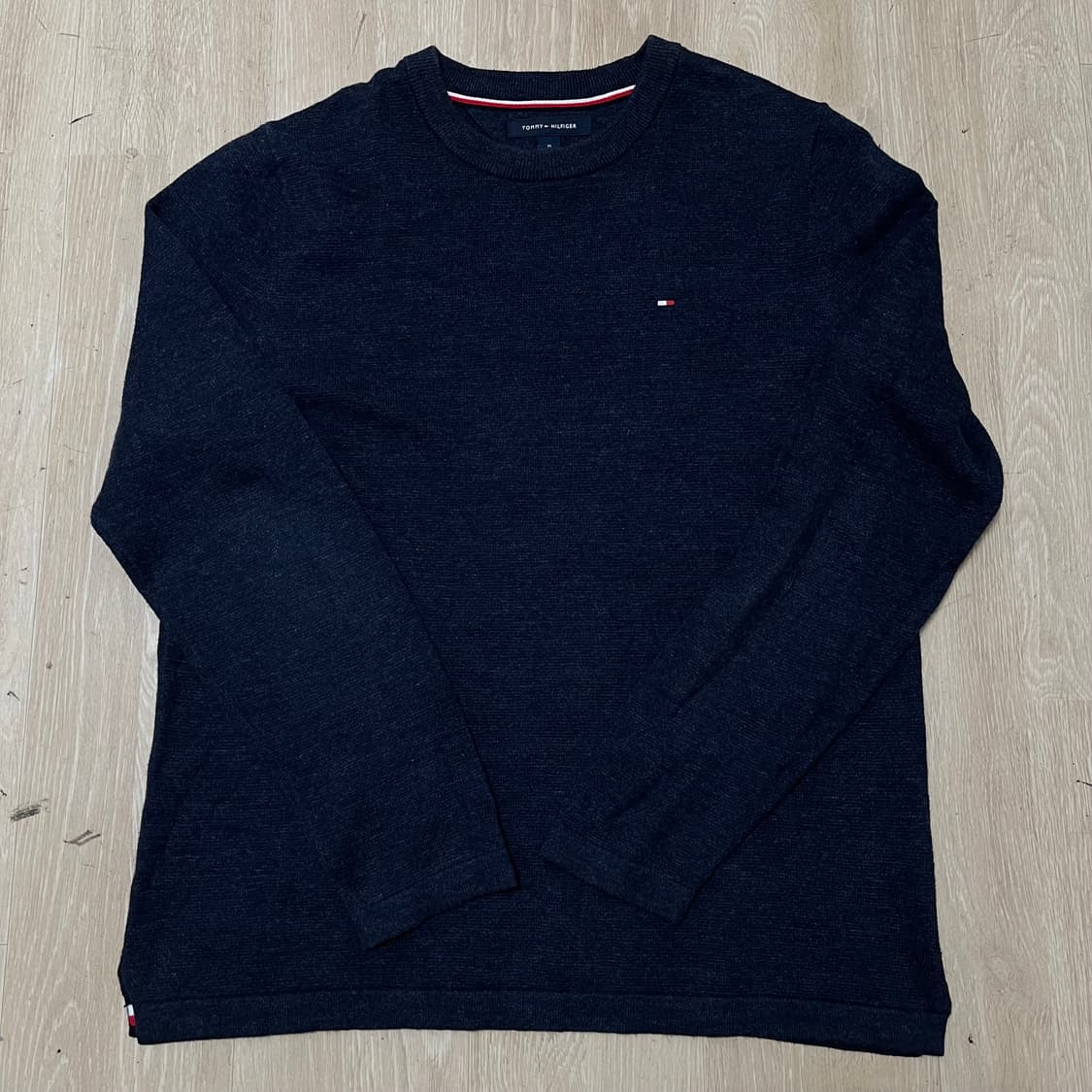 타미힐피거 스몰플래그 라운드넥 니트 스웨터 M/95 상품이미지1