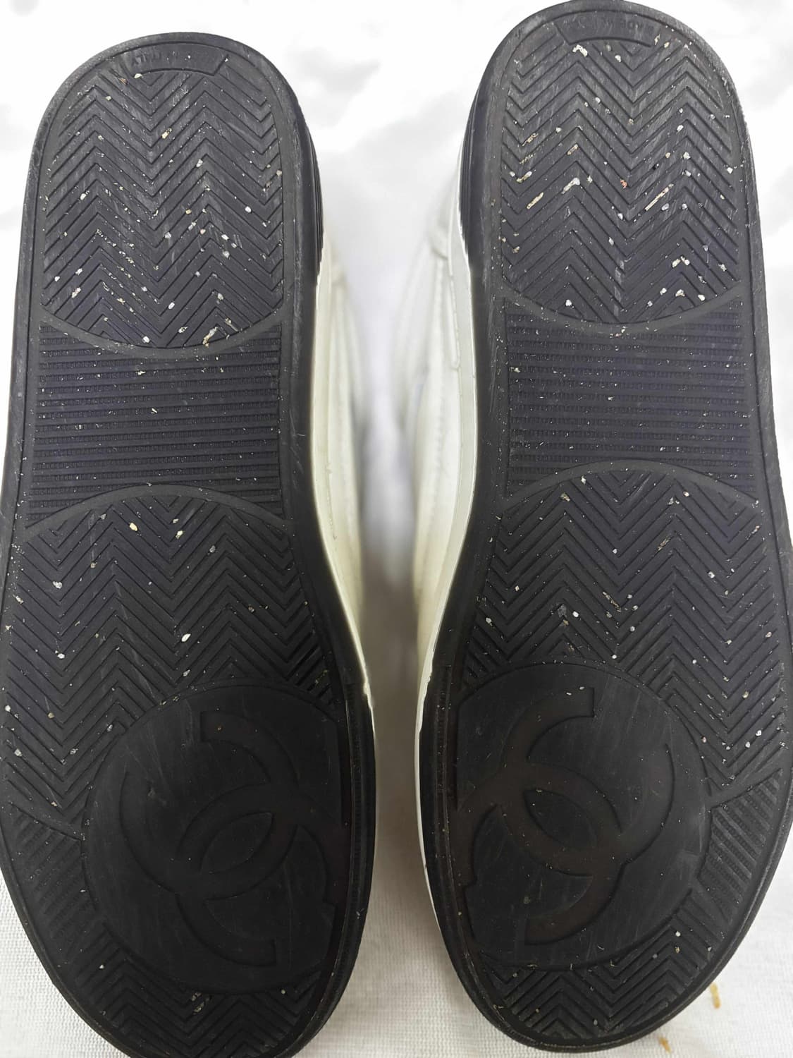 샤넬 화이트 스니커즈 42사이즈 상품이미지6