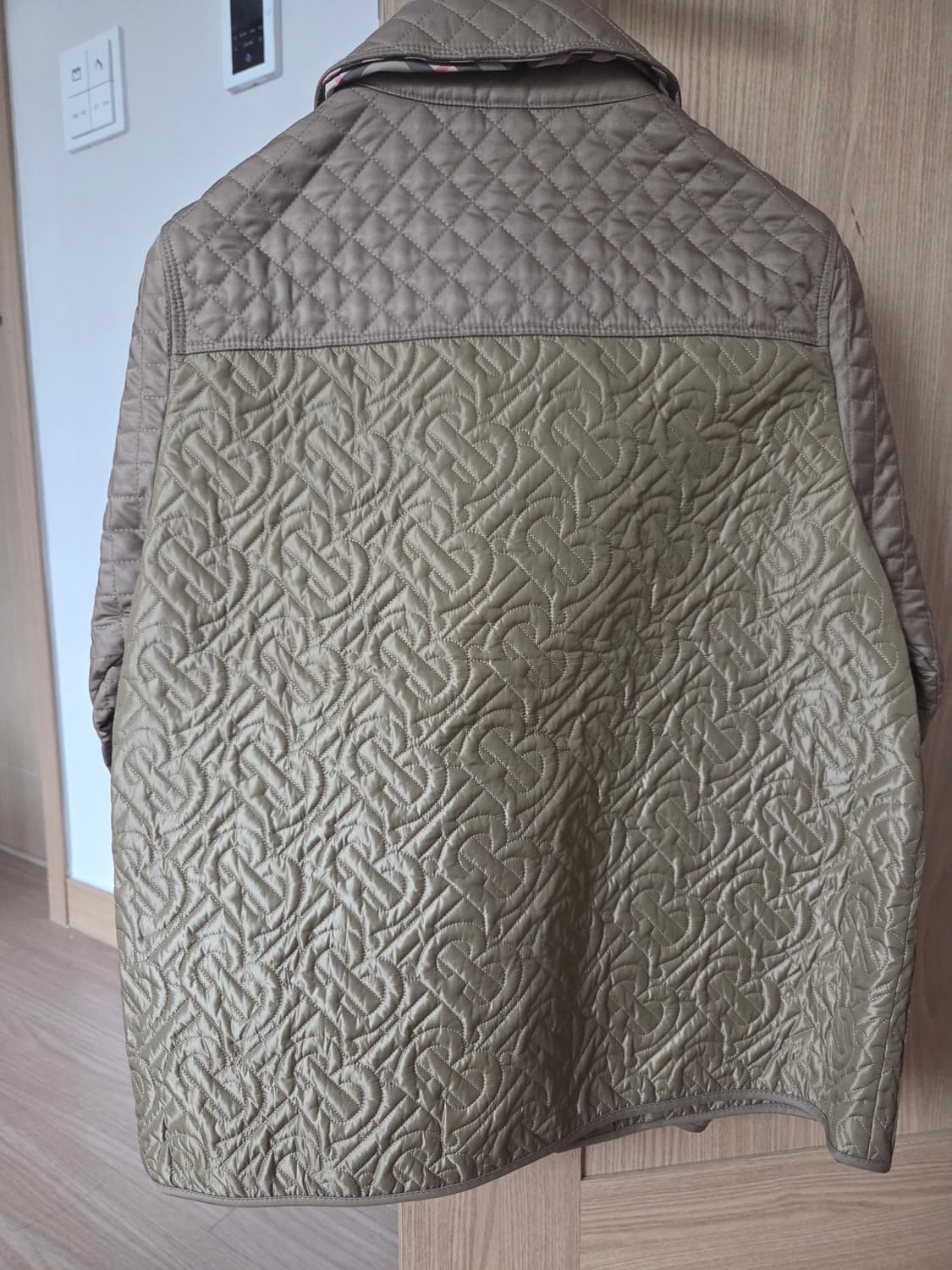 새상품 ㅡ 버버리 퀼팅자켓 55 상품이미지5