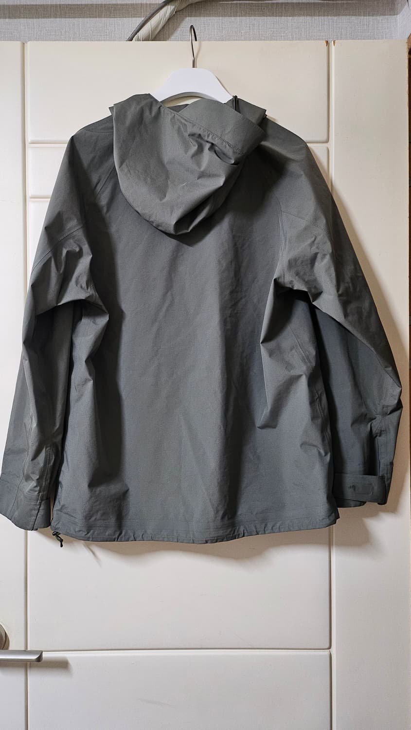 노스페이스 퍼플라벨 GORE-TEX 팩라이트

마운틴파커 L 상품이미지2