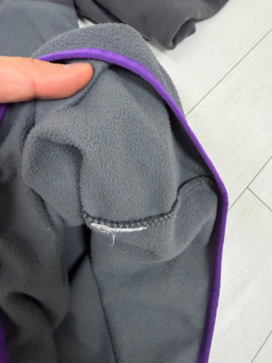 파타고니아 신칠라 M 사이즈 오염 없구 찢김도없는데  옆구리 텍이 잘린  상품이미지5