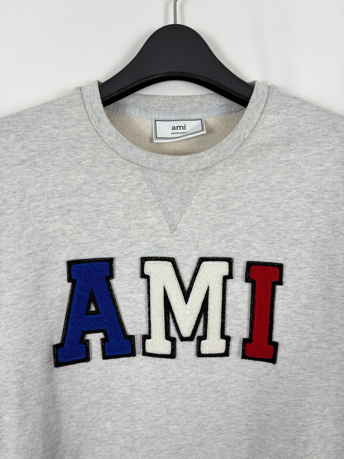 a94) 아미 AMI Paris 삼색 로고 맨투맨 상품이미지2