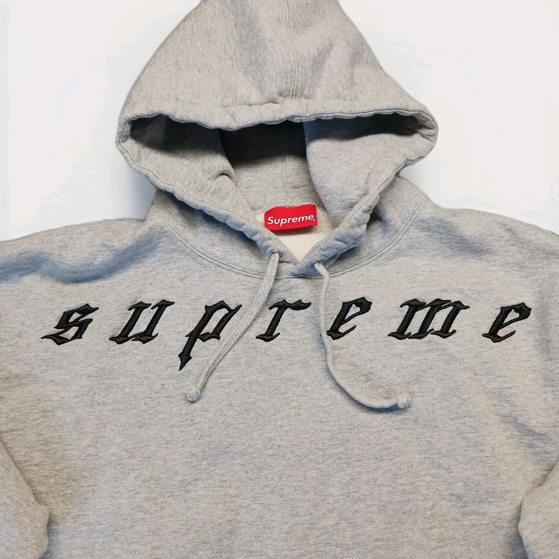 21FW 슈프림 레이즈드 자수 후드티 헤더 그레이 상품이미지2