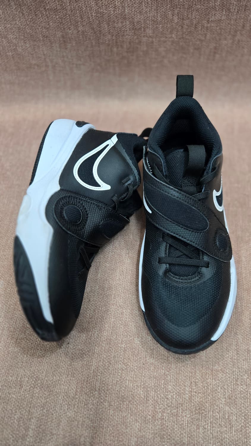 나이키 235mm-  팀허슬 D11 주니어 블랙 상태최상 상품이미지1