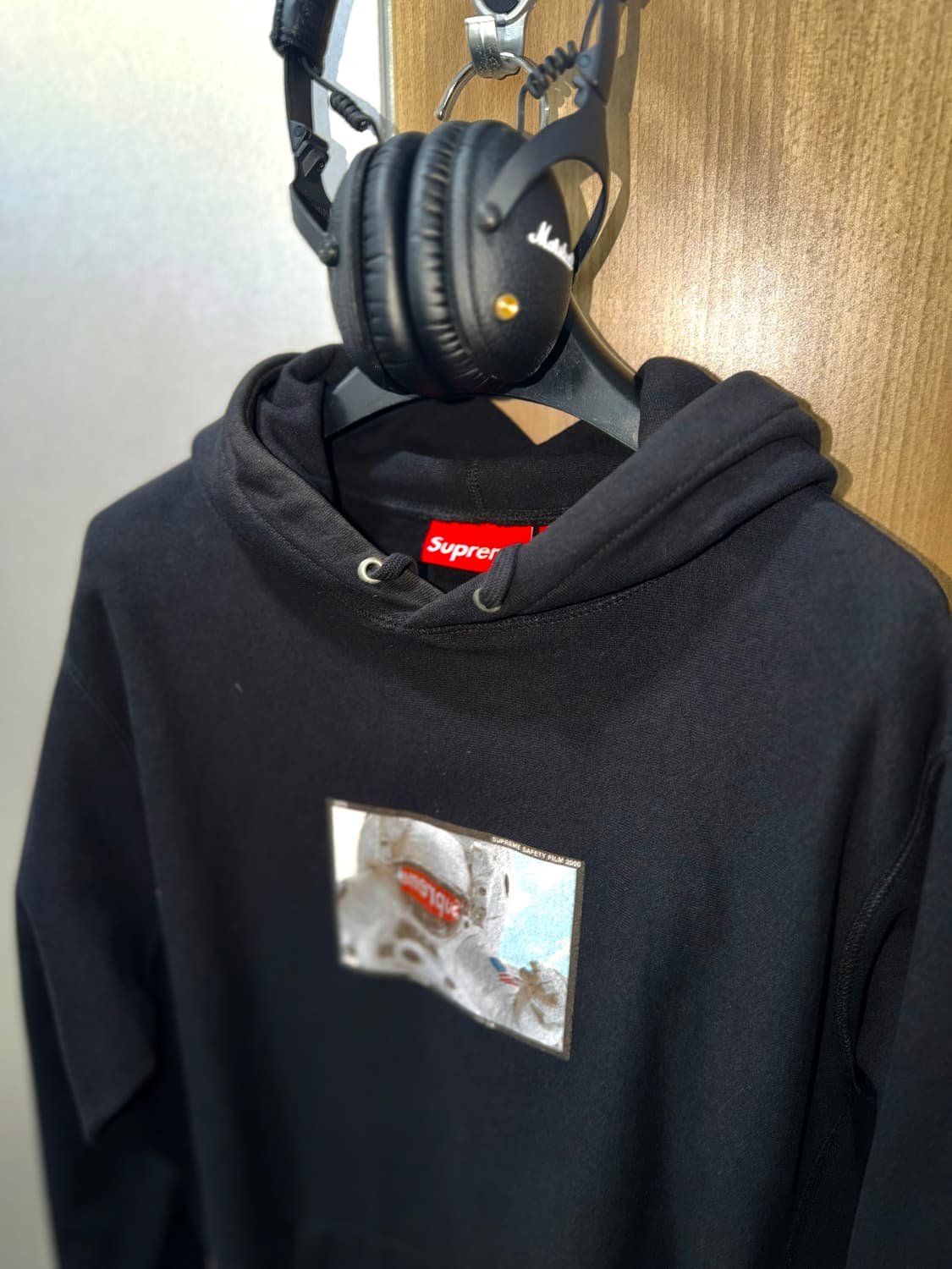 슈프림 [새상품급.정품] 우주인 (시세 100만) 후드티 L(105) 상품이미지1