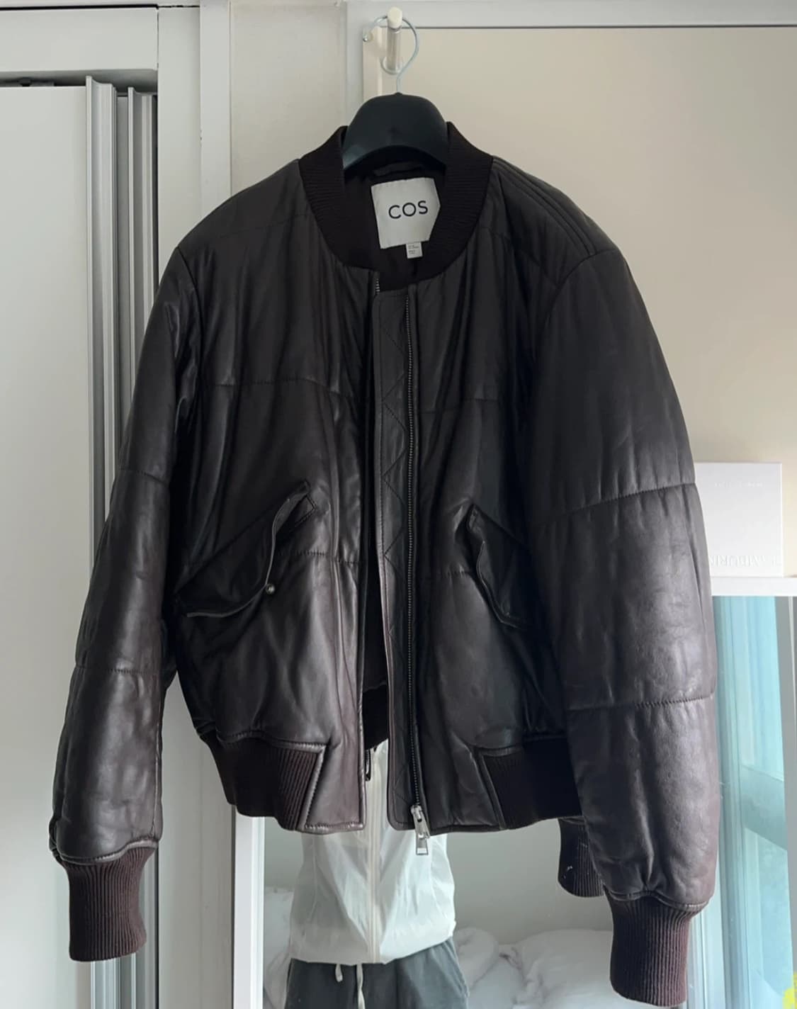 [M]COS 코스 우먼 패딩 램스킨 레더 봄버 자켓 상품이미지6