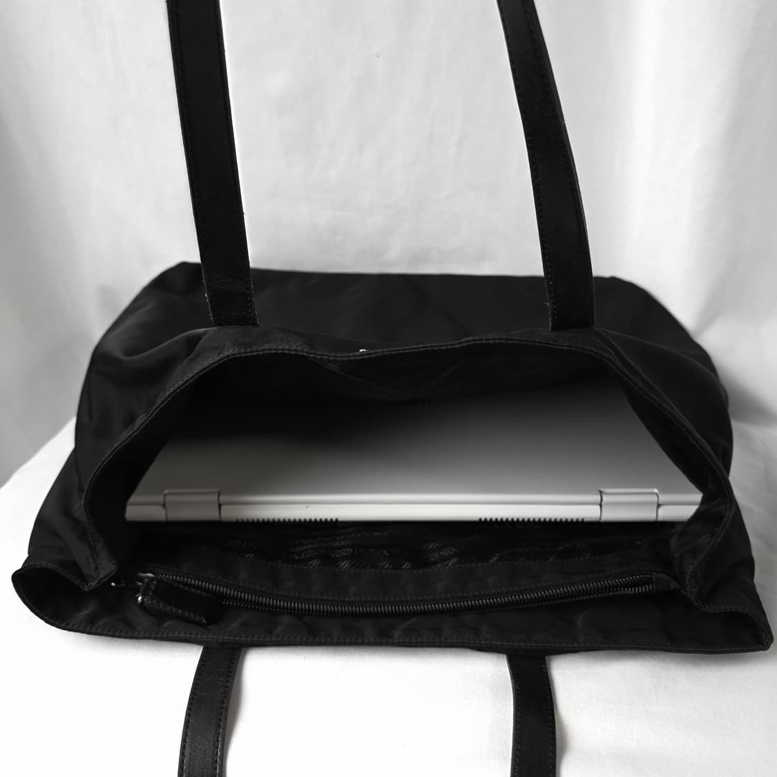 [정품 PRADA] 프라다 포코노 나일론 쇼퍼백 숄더백 라지 상품이미지8