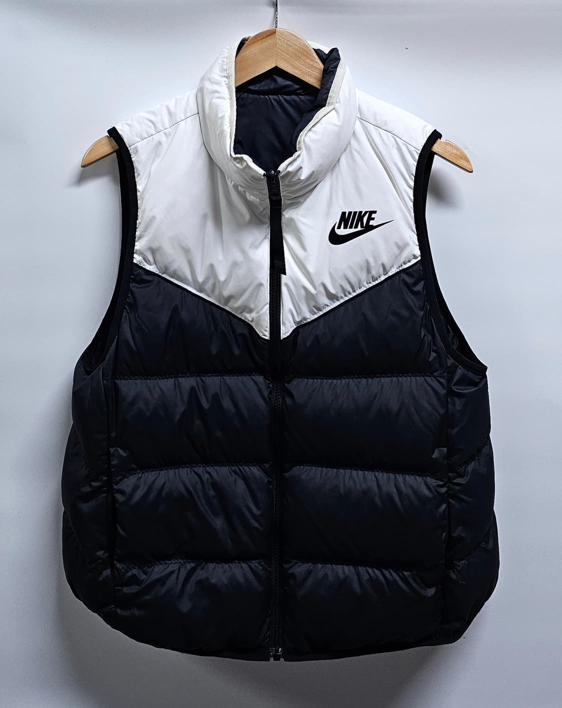 나이키 여성 양면 덕다운패딩조끼 M 상품이미지1