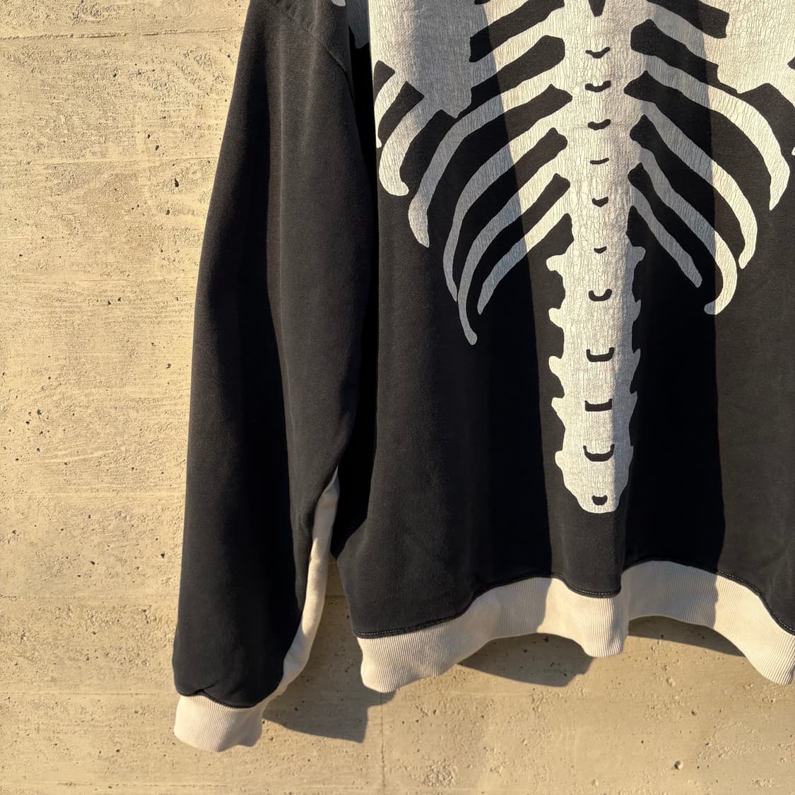 캐피탈 투톤 빅 플리스 스웻셔츠 키나리 블랙 상품이미지4