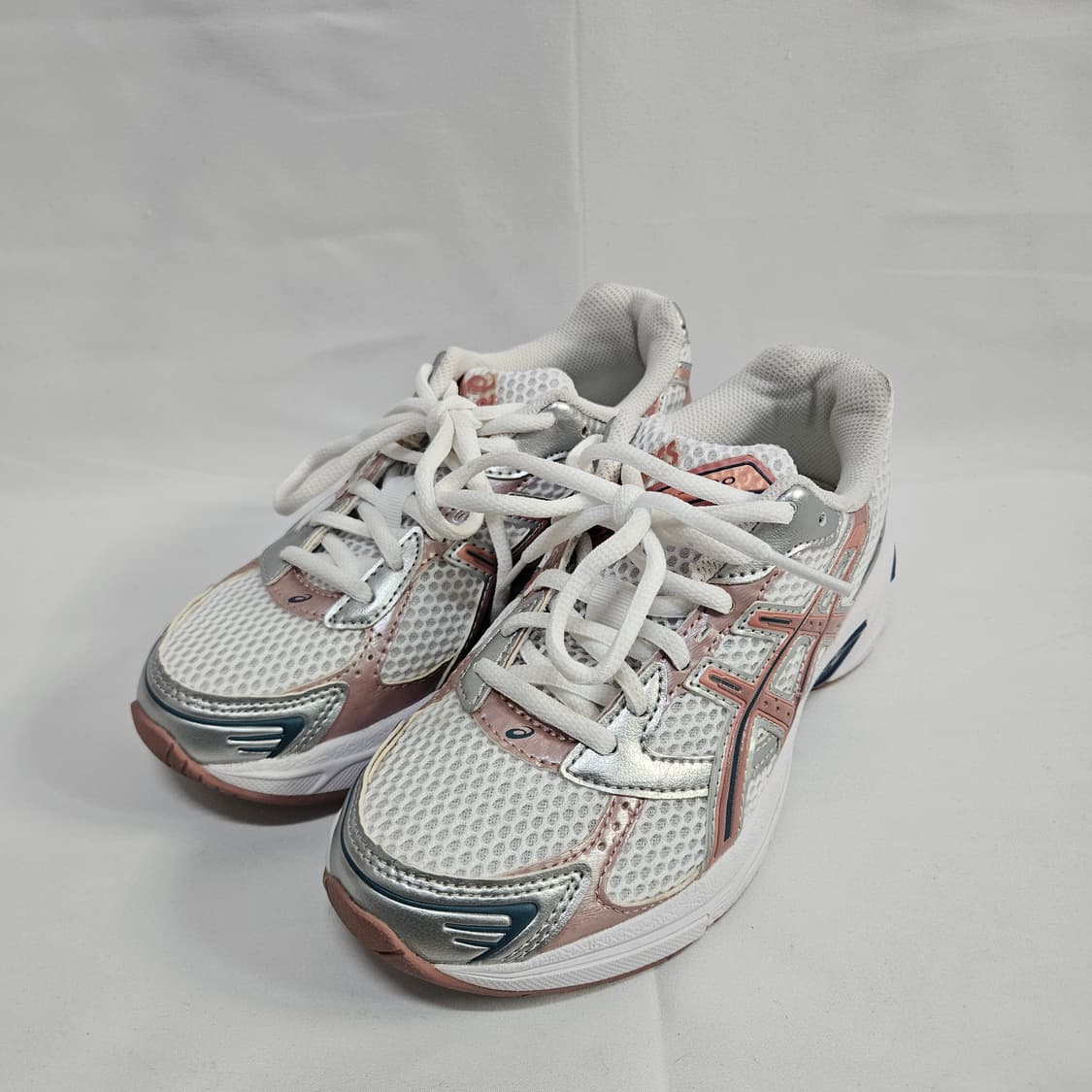 아식스 젤 1130 스니커즈 225 상품이미지1