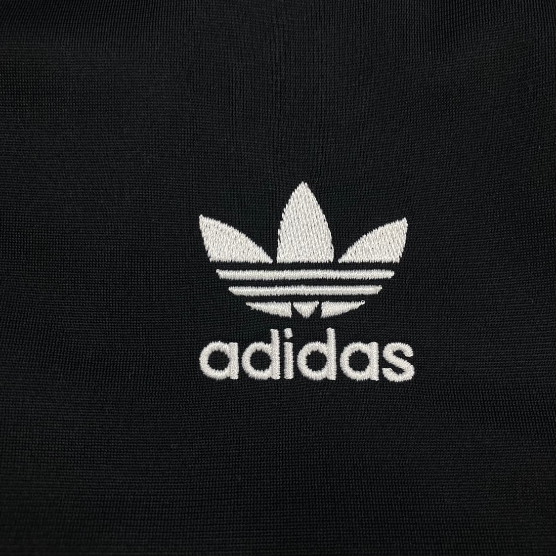 아디다스 블랙 컬러 슈퍼스타 빅로고 트랙탑 상품이미지2