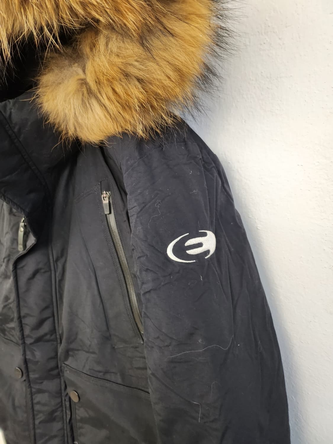 아이더 남성 크롭 다운패딩 너구리털 상품이미지5