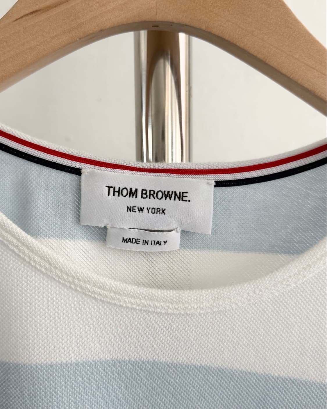 Thom Browne 톰브라운 스카이블루 단가라 포켓 티셔츠 상품이미지4
