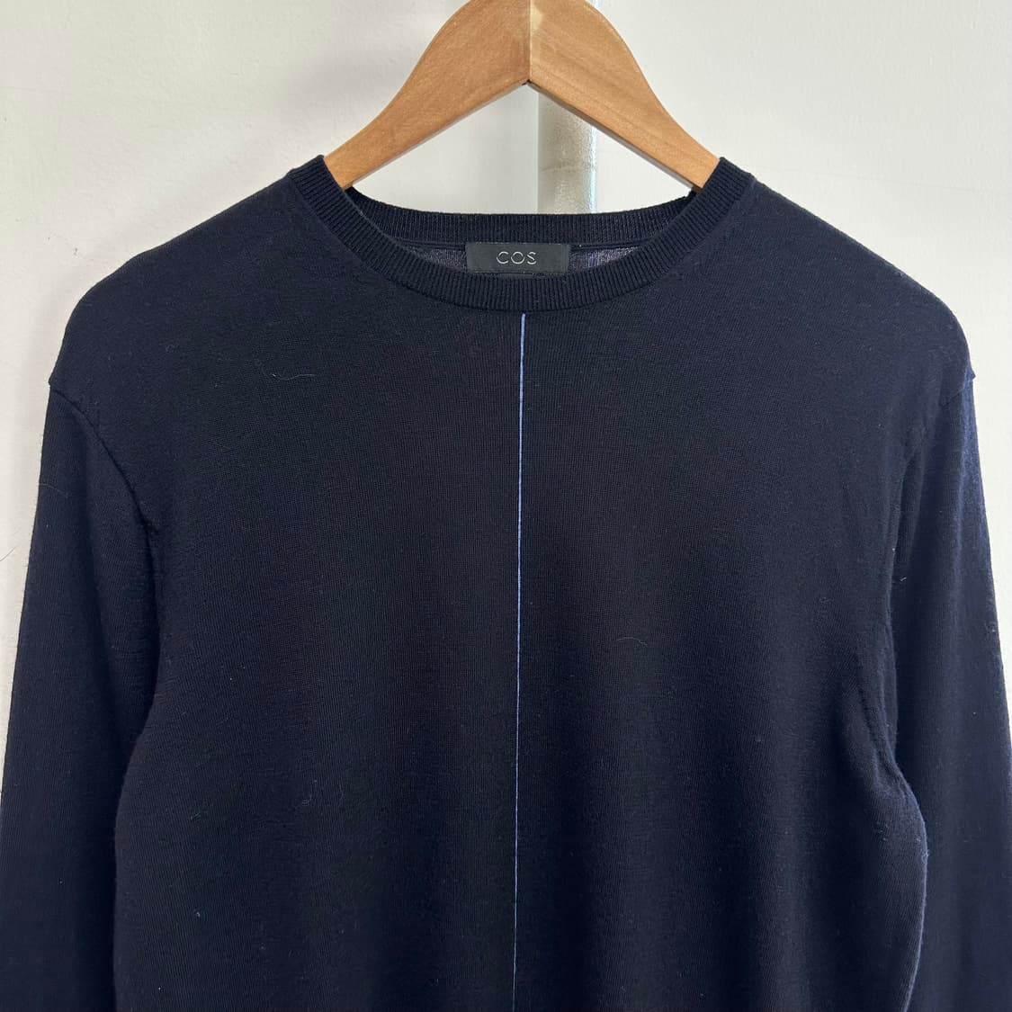 코스 라인 디자인 메리노울 니트 상품이미지3